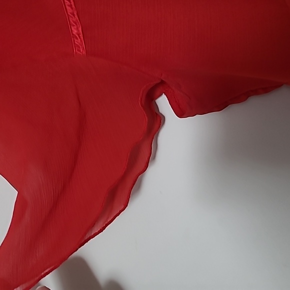 Lane Bryant red flutter sleeve blouse size 18/20. - Picture 2 of 3